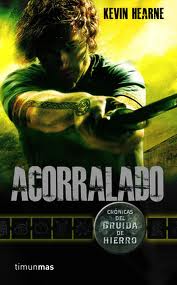 Descargar ACORRALADO  CRONICAS DEL DRUIDA DE HIERRO 2